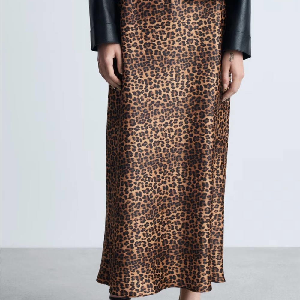 NWT Mango Leopard Print Maxi Skirt SZ: XS